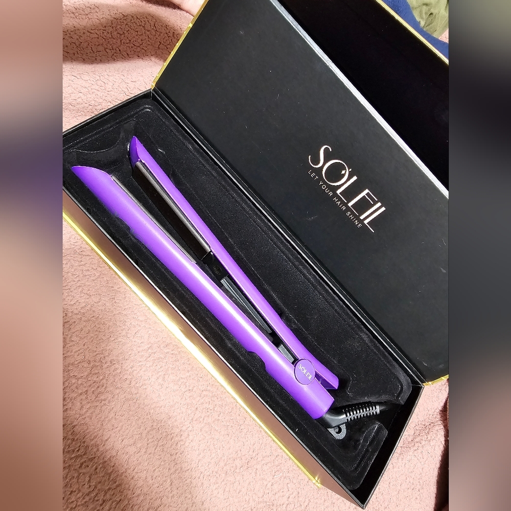 Purple Soleil flat iron